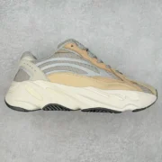 Nike Air Jordan 1 - Reverse Panda Low