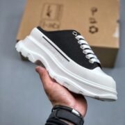 Alexander McQueen 04: Direct - From - Maker Black Oversized