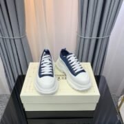 Alexander McQueen: Navy Platform Sneakers