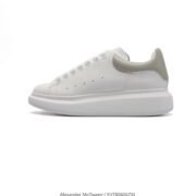 Alexander McQueen YUTB0604ZXL Chic White Sneakers