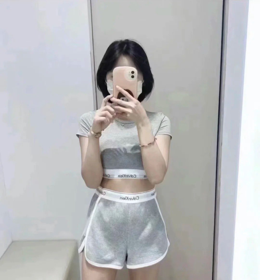 Calvin Klein's Gray Crop Set
