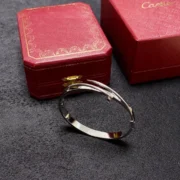 Cartier Panth??re de  Cartier Chic Bracelet