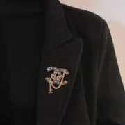 Chanel Exquisite CC Star - Chain Brooch