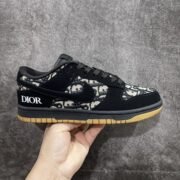 Dior Black Elegant Sneakers