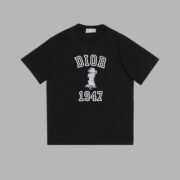 Dior 1947 Statue - Graphic Black