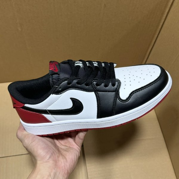 Jordan 1 Retro Low OG 2023 Black Toe