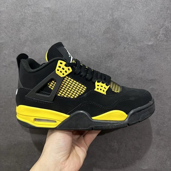 Jordan Air Jordan 4 - Retro: Black/Yellow Flair