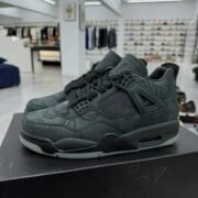 Jordan Jordan 4 Retro KAWS: Dark Green Gem