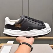 MMY Blakey's Sleek Black Sneakers