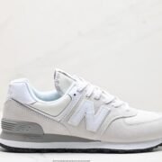 New Balance 574: White/Grey Chic Style