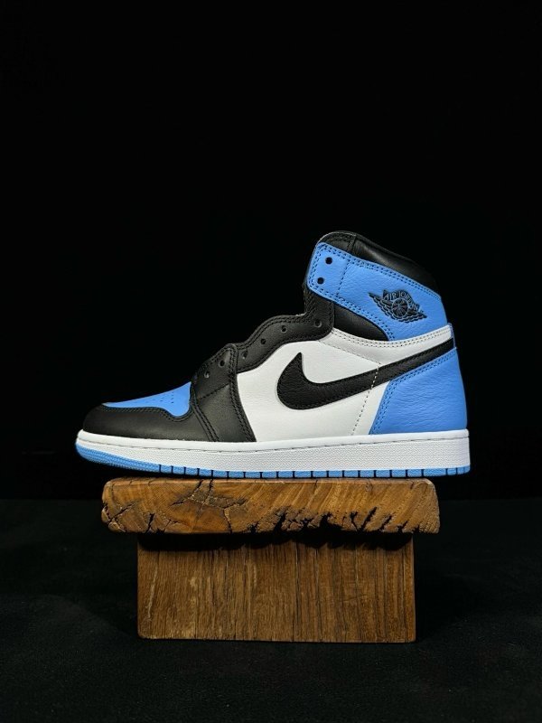 Nike Air Jordan 1 High OG: Black, White & Blue Harmony