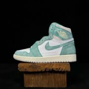 Nike Air Jordan 1 High OG SP 'Cactus Jack' Mint Green Exquisite Shoes