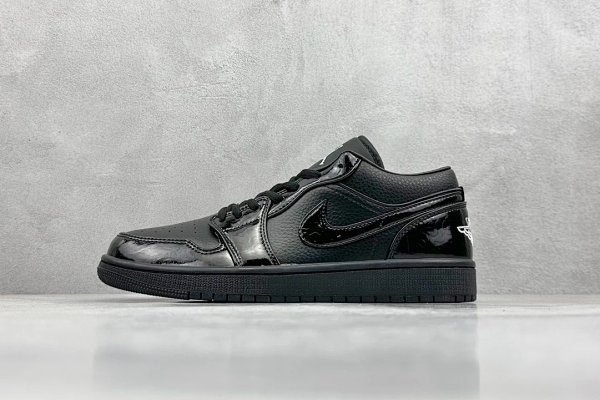 Nike Air Jordan 1 Low: Sleek Black Patent