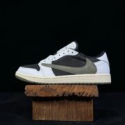 Nike Air Jordan 1 Low OG x Travis Scott: Black Edge
