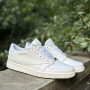 Nike Air Jordan 1 Low White Fresh Sneakers