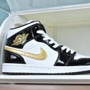 Nike Air Jordan 1 Mid: Black Silhouette Statement