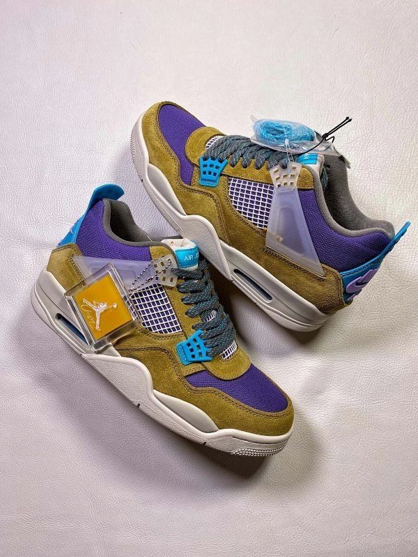 Nike Air Jordan 4 Retro: Purple Canyon Hues