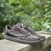 Nike Air Jordan Brown Classic Style