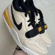Nike Air Jordan Legacy 312 - Chic Beige Sneakers