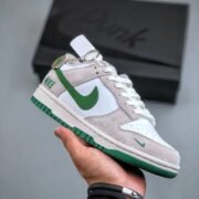Nike Dunk Low: Fresh Green Kick