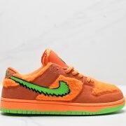 Nike Dunk Low vibrant Orange Footwears