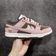 Nike Dunk Low SB Pink Chic Style