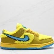 Nike SB Dunk Low bright Yellow Shoes