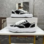 Mihara Kang -Yu Kraft Bubble Rubber Shoes