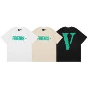 Chic V Friends Graphic in Tricolor