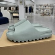 YEEZY Light Mint Slide Shoes