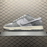 Dunk Low: Trendy Footwear Essential
