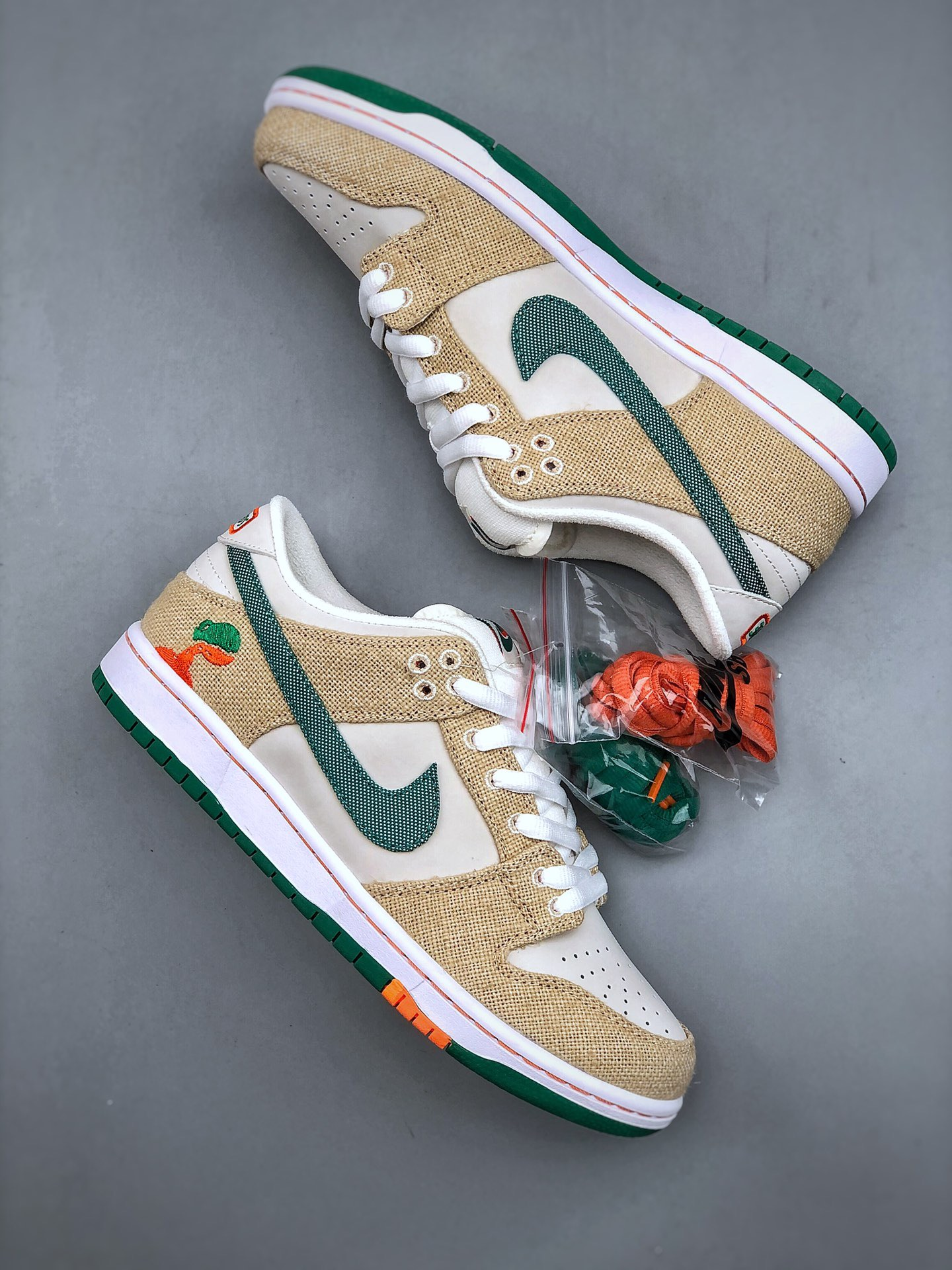 Nike SB Dunk Low: Teddy Bear Antom, Cute Kick!