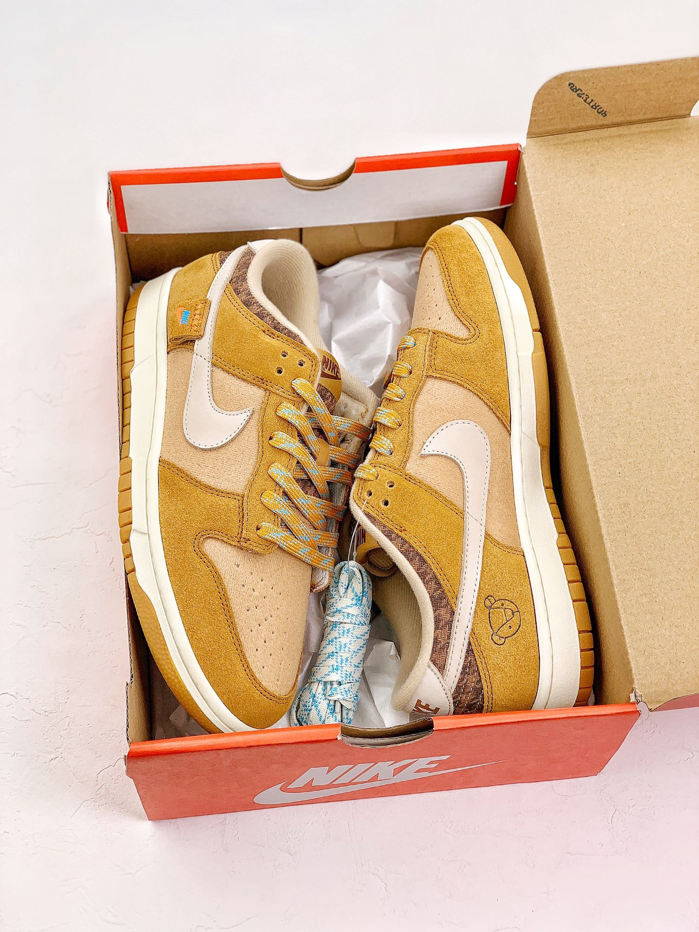 Nike SB Dunk Low Teddy - Maker's Direct