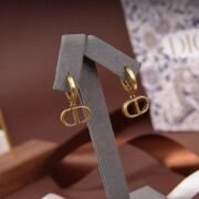 Dior Pretty Earrings-33