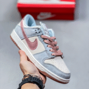 SB Series 05 Classic Casual Sneakers